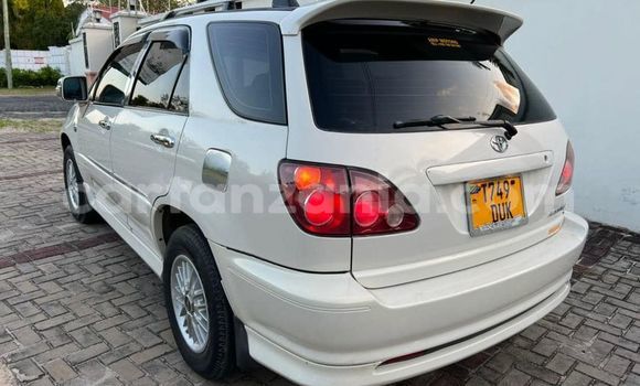 Nunua Ilio tumika Toyota Harrier Nyeupe Gari ndani ya Dar es Salaam nchini Dar es Salaam Nunua Ilio tumika Toyota Harrier Nyeupe Gari ndani ya Dar es Salaam nchini Dar es Salaam