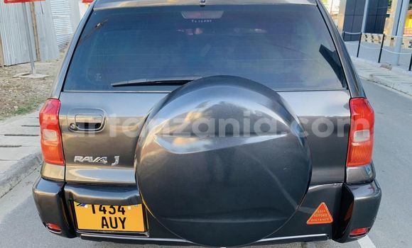 Nunua Ilio tumika Toyota RAV4 Nyeusi Gari ndani ya Dar es Salaam nchini Dar es Salaam Nunua Ilio tumika Toyota RAV4 Nyeusi Gari ndani ya Dar es Salaam nchini Dar es Salaam
