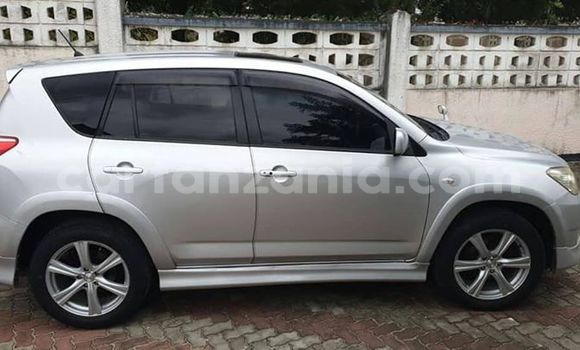 Buy Used Toyota RAV4 Silver Car in Dar es Salaam in Dar es Salaam Buy Used Toyota RAV4 Silver Car in Dar es Salaam in Dar es Salaam
