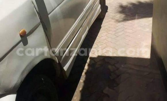 Buy Used Toyota Noah White Car in Dar es Salaam in Dar es Salaam Buy Used Toyota Noah White Car in Dar es Salaam in Dar es Salaam