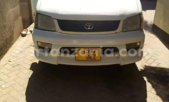 Buy Used Toyota Noah White Car in Dar es Salaam in Dar es Salaam Buy Used Toyota Noah White Car in Dar es Salaam in Dar es Salaam