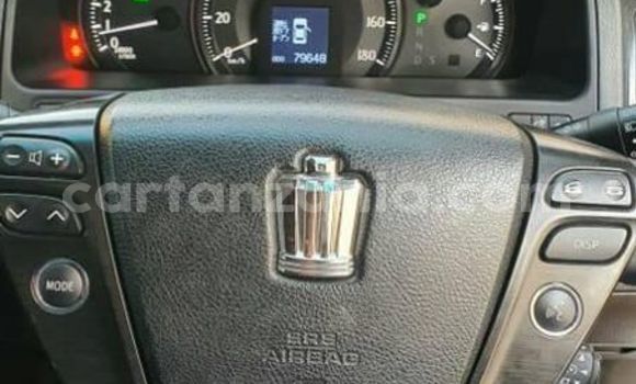 Buy Used Toyota Crown White Car in Masasi in Mtwara Buy Used Toyota Crown White Car in Masasi in Mtwara