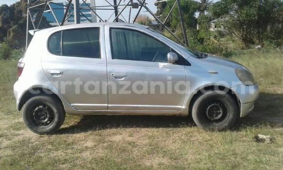 Buy Used Toyota Vitz Silver Car in Tabora in Tabora Buy Used Toyota Vitz Silver Car in Tabora in Tabora