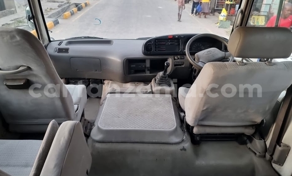 Nunua Mpya Toyota Coaster Nyeupe Gari ndani ya Dar es Salaam nchini Dar es Salaam Nunua Mpya Toyota Coaster Nyeupe Gari ndani ya Dar es Salaam nchini Dar es Salaam