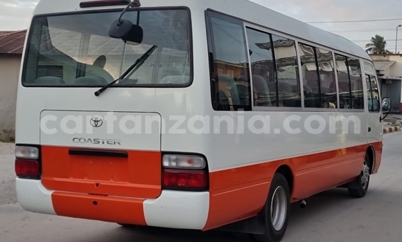 Nunua Mpya Toyota Coaster Nyeupe Gari ndani ya Dar es Salaam nchini Dar es Salaam Nunua Mpya Toyota Coaster Nyeupe Gari ndani ya Dar es Salaam nchini Dar es Salaam