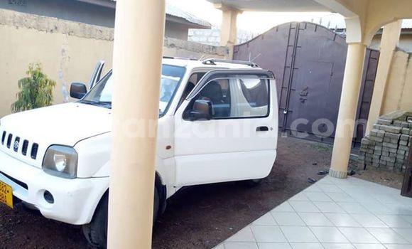 Buy Used Suzuki Jimny White Car in Arusha in Arusha Buy Used Suzuki Jimny White Car in Arusha in Arusha