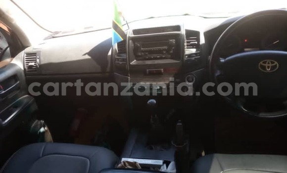 Buy Used Toyota Land Cruiser White Car in Dar es Salaam in Dar es Salaam Buy Used Toyota Land Cruiser White Car in Dar es Salaam in Dar es Salaam