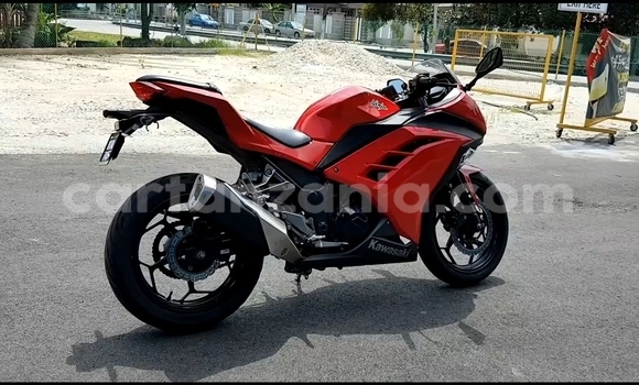 Buy Used Kawasaki Ninja Black Bike in Babati Rural in Manyara