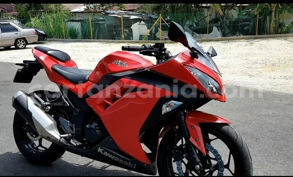 Buy Used Kawasaki Ninja Black Bike in Babati Rural in Manyara Buy Used Kawasaki Ninja Black Bike in Babati Rural in Manyara