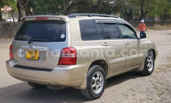 Buy Used Toyota Kluger Other Car in Dar es Salaam in Dar es Salaam Buy Used Toyota Kluger Other Car in Dar es Salaam in Dar es Salaam