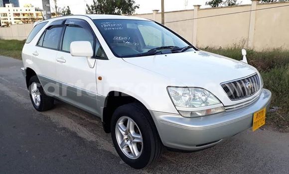 Buy Used Toyota Harrier White Car in Arusha in Arusha Buy Used Toyota Harrier White Car in Arusha in Arusha