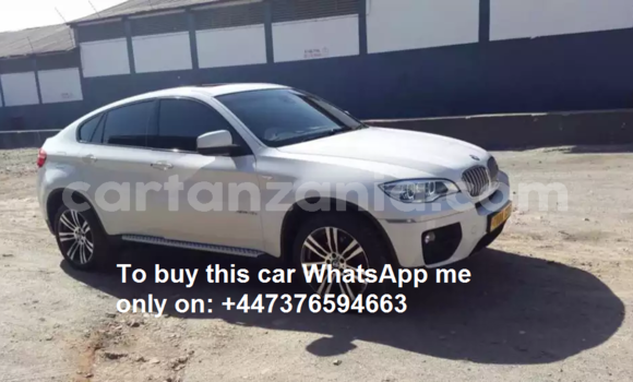 Nunua Ilio tumika BMW X6 Nyeupe Gari ndani ya Dar es Salaam nchini Dar es Salaam