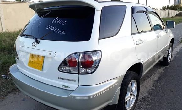 Buy Used Toyota Harrier White Car in Arusha in Arusha Buy Used Toyota Harrier White Car in Arusha in Arusha