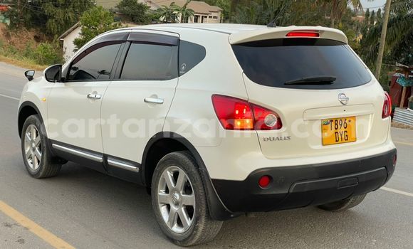 Nunua Ilio tumika Nissan Dualis Nyeupe Gari ndani ya Dar es Salaam nchini Dar es Salaam Nunua Ilio tumika Nissan Dualis Nyeupe Gari ndani ya Dar es Salaam nchini Dar es Salaam