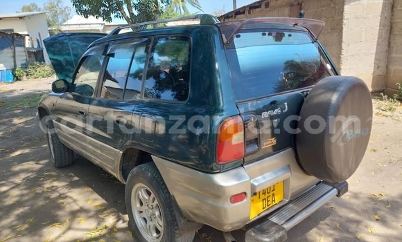Nunua Ilio tumika Toyota RAV4 Kijani Gari ndani ya Dar es Salaam nchini Dar es Salaam Nunua Ilio tumika Toyota RAV4 Kijani Gari ndani ya Dar es Salaam nchini Dar es Salaam