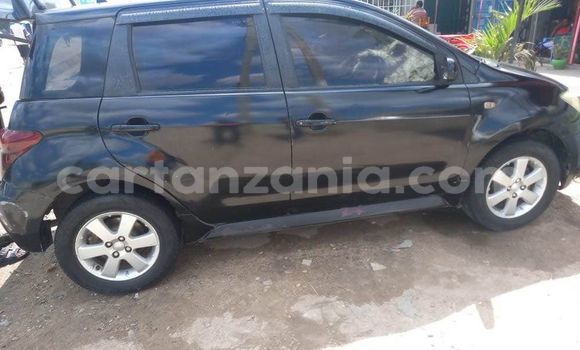 Buy Used Toyota IST Black Car in Dar es Salaam in Dar es Salaam