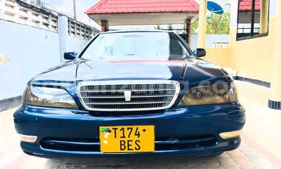 Buy Used Toyota Cresta Blue Car in Dar es Salaam in Dar es Salaam
