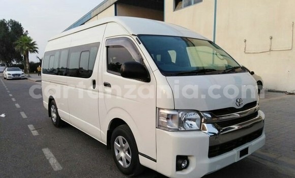 Buy Used Toyota Hiace White Car in Kati in Zanzibar South