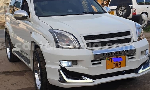Nunua Ilio tumika Toyota Land Cruiser Prado Nyeupe Gari ndani ya Dar es Salaam nchini Dar es Salaam Nunua Ilio tumika Toyota Land Cruiser Prado Nyeupe Gari ndani ya Dar es Salaam nchini Dar es Salaam