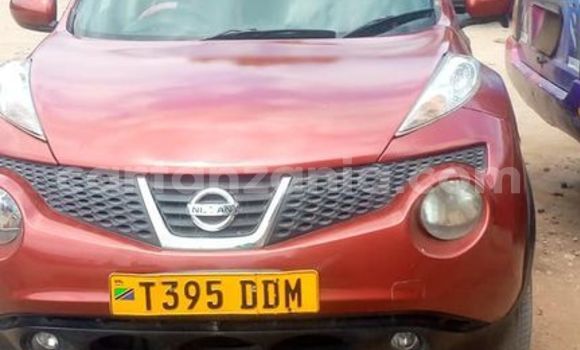 Nunua Ilio tumika Nissan Juke Nyekundu Gari ndani ya Dar es Salaam nchini Dar es Salaam