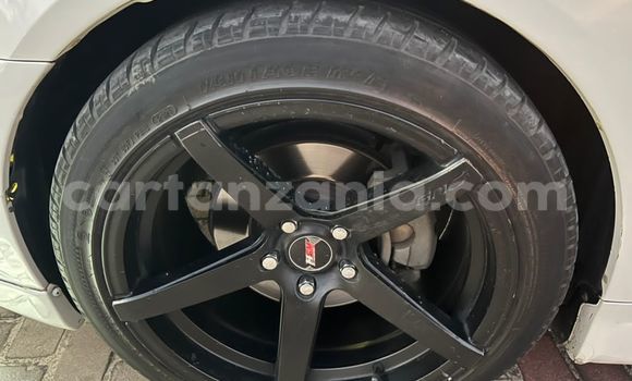 Buy Used Toyota Crown White Car in Dar es Salaam in Dar es Salaam Buy Used Toyota Crown White Car in Dar es Salaam in Dar es Salaam