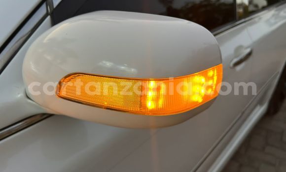 Buy Used Toyota Crown White Car in Dar es Salaam in Dar es Salaam Buy Used Toyota Crown White Car in Dar es Salaam in Dar es Salaam