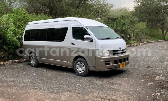 Buy Used Toyota Hiace Other Car in Dar es Salaam in Dar es Salaam Buy Used Toyota Hiace Other Car in Dar es Salaam in Dar es Salaam