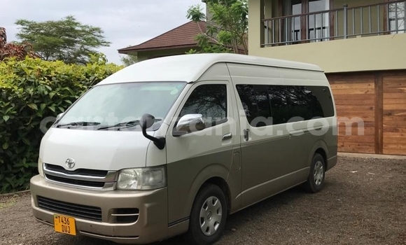 Buy Used Toyota Hiace Other Car in Dar es Salaam in Dar es Salaam Buy Used Toyota Hiace Other Car in Dar es Salaam in Dar es Salaam