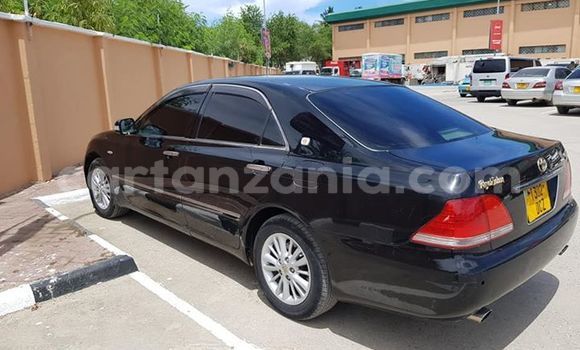 Buy Used Toyota Crown Black Car in Dar es Salaam in Dar es Salaam Buy Used Toyota Crown Black Car in Dar es Salaam in Dar es Salaam