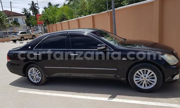 Buy Used Toyota Crown Black Car in Dar es Salaam in Dar es Salaam Buy Used Toyota Crown Black Car in Dar es Salaam in Dar es Salaam