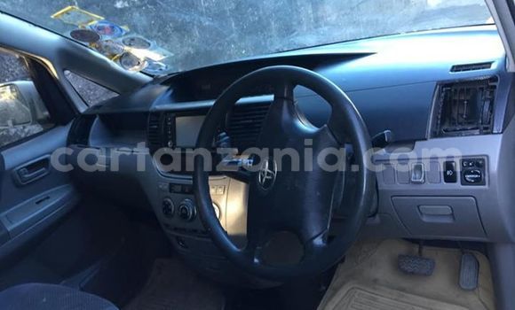 Buy Used Toyota Voxy White Car in Dar es Salaam in Dar es Salaam Buy Used Toyota Voxy White Car in Dar es Salaam in Dar es Salaam