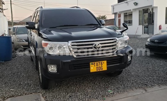 Buy Used Toyota Land Cruiser Black Car in Dar es Salaam in Dar es Salaam Buy Used Toyota Land Cruiser Black Car in Dar es Salaam in Dar es Salaam