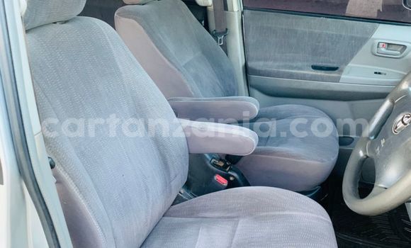 Buy Used Toyota Noah White Car in Dar es Salaam in Dar es Salaam Buy Used Toyota Noah White Car in Dar es Salaam in Dar es Salaam