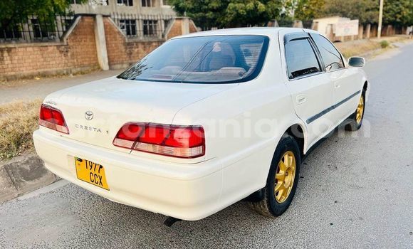 Buy Used Toyota Cresta White Car in Dar es Salaam in Dar es Salaam Buy Used Toyota Cresta White Car in Dar es Salaam in Dar es Salaam