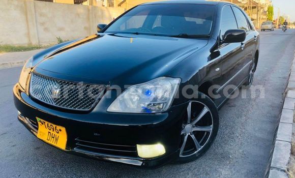 Buy Used Toyota Crown Black Car in Dar es Salaam in Dar es Salaam