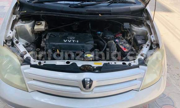 Buy Used Toyota IST Silver Car in Dar es Salaam in Dar es Salaam Buy Used Toyota IST Silver Car in Dar es Salaam in Dar es Salaam
