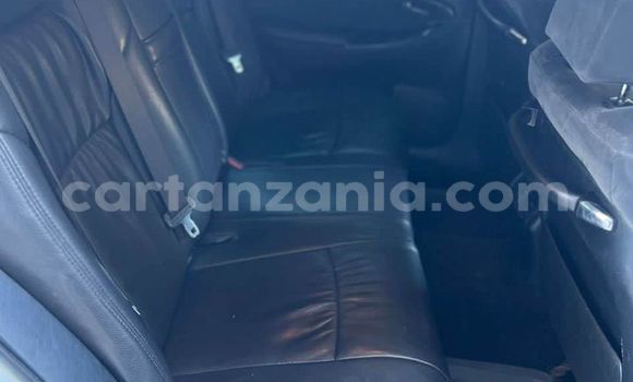 Buy Used Toyota Crown White Car in Dar es Salaam in Dar es Salaam Buy Used Toyota Crown White Car in Dar es Salaam in Dar es Salaam