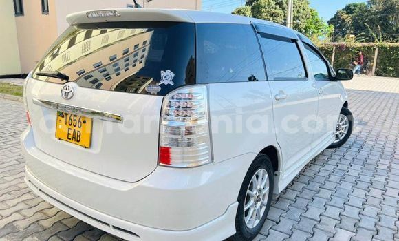 Buy Used Toyota Wish White Car in Dar es Salaam in Dar es Salaam Buy Used Toyota Wish White Car in Dar es Salaam in Dar es Salaam