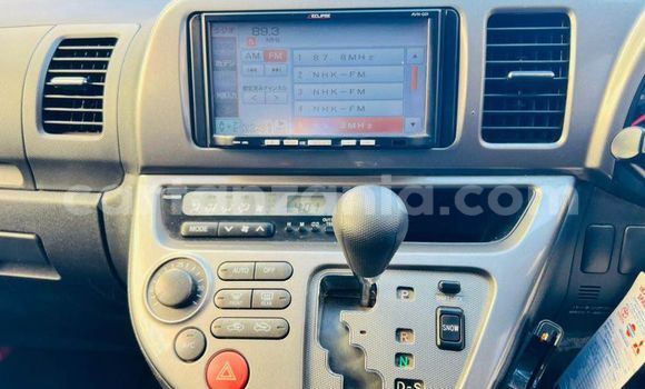 Buy Used Toyota Wish White Car in Dar es Salaam in Dar es Salaam Buy Used Toyota Wish White Car in Dar es Salaam in Dar es Salaam