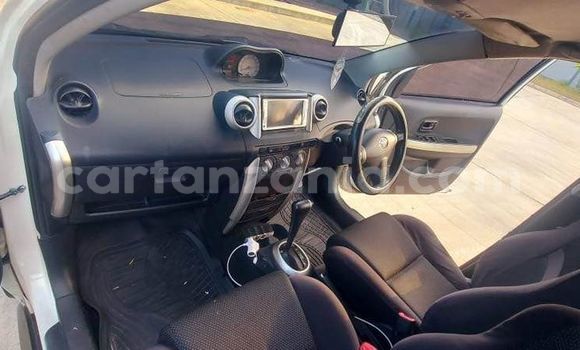 Buy Used Toyota IST White Car in Dar es Salaam in Dar es Salaam Buy Used Toyota IST White Car in Dar es Salaam in Dar es Salaam