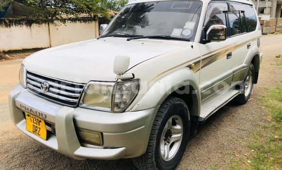 Buy Used Toyota Land Cruiser Prado White Car in Dar es Salaam in Dar es Salaam Buy Used Toyota Land Cruiser Prado White Car in Dar es Salaam in Dar es Salaam