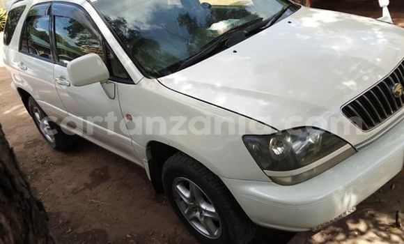 Buy Used Toyota Harrier White Car in Dar es Salaam in Dar es Salaam Buy Used Toyota Harrier White Car in Dar es Salaam in Dar es Salaam