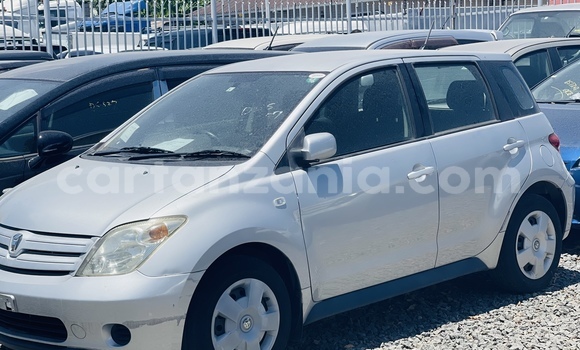 Buy Import Toyota IST Silver Car in Dar es Salaam in Dar es Salaam Buy Import Toyota IST Silver Car in Dar es Salaam in Dar es Salaam