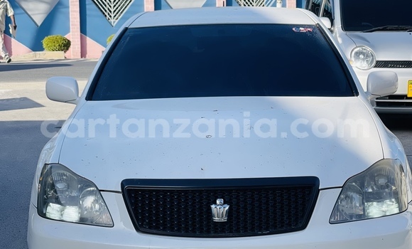 Nunua Ilio tumika Toyota Crown Nyeupe Gari ndani ya Dar es Salaam nchini Dar es Salaam Nunua Ilio tumika Toyota Crown Nyeupe Gari ndani ya Dar es Salaam nchini Dar es Salaam