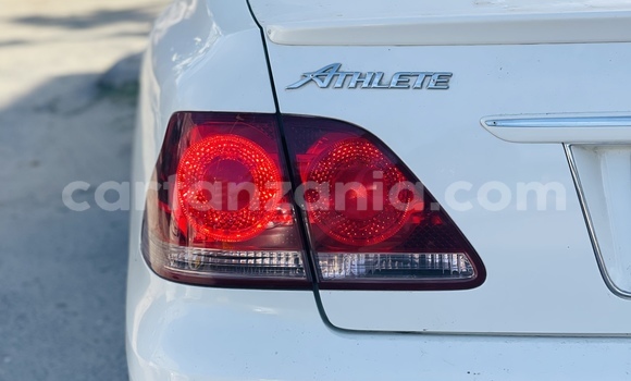 Nunua Ilio tumika Toyota Crown Nyeupe Gari ndani ya Dar es Salaam nchini Dar es Salaam Nunua Ilio tumika Toyota Crown Nyeupe Gari ndani ya Dar es Salaam nchini Dar es Salaam