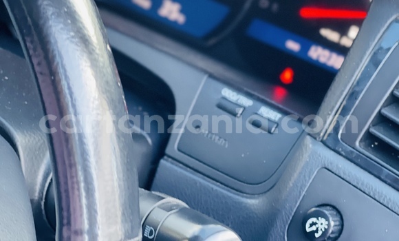 Nunua Ilio tumika Toyota Crown Nyeupe Gari ndani ya Dar es Salaam nchini Dar es Salaam Nunua Ilio tumika Toyota Crown Nyeupe Gari ndani ya Dar es Salaam nchini Dar es Salaam