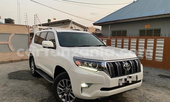 Nunua Imported Toyota Land Cruiser Prado Nyeupe Gari ndani ya Dar es Salaam nchini Dar es Salaam Nunua Imported Toyota Land Cruiser Prado Nyeupe Gari ndani ya Dar es Salaam nchini Dar es Salaam