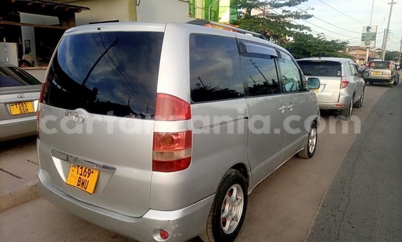 Buy Used Toyota Noah Silver Car in Dar es Salaam in Dar es Salaam Buy Used Toyota Noah Silver Car in Dar es Salaam in Dar es Salaam