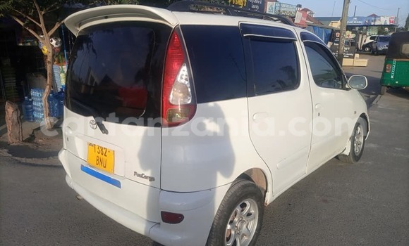 Nunua Ilio tumika Toyota FunCargo Nyeupe Gari ndani ya Dar es Salaam nchini Dar es Salaam Nunua Ilio tumika Toyota FunCargo Nyeupe Gari ndani ya Dar es Salaam nchini Dar es Salaam