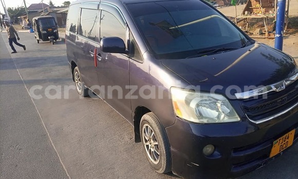 Buy Used Toyota Noah Other Car in Dar es Salaam in Dar es Salaam Buy Used Toyota Noah Other Car in Dar es Salaam in Dar es Salaam